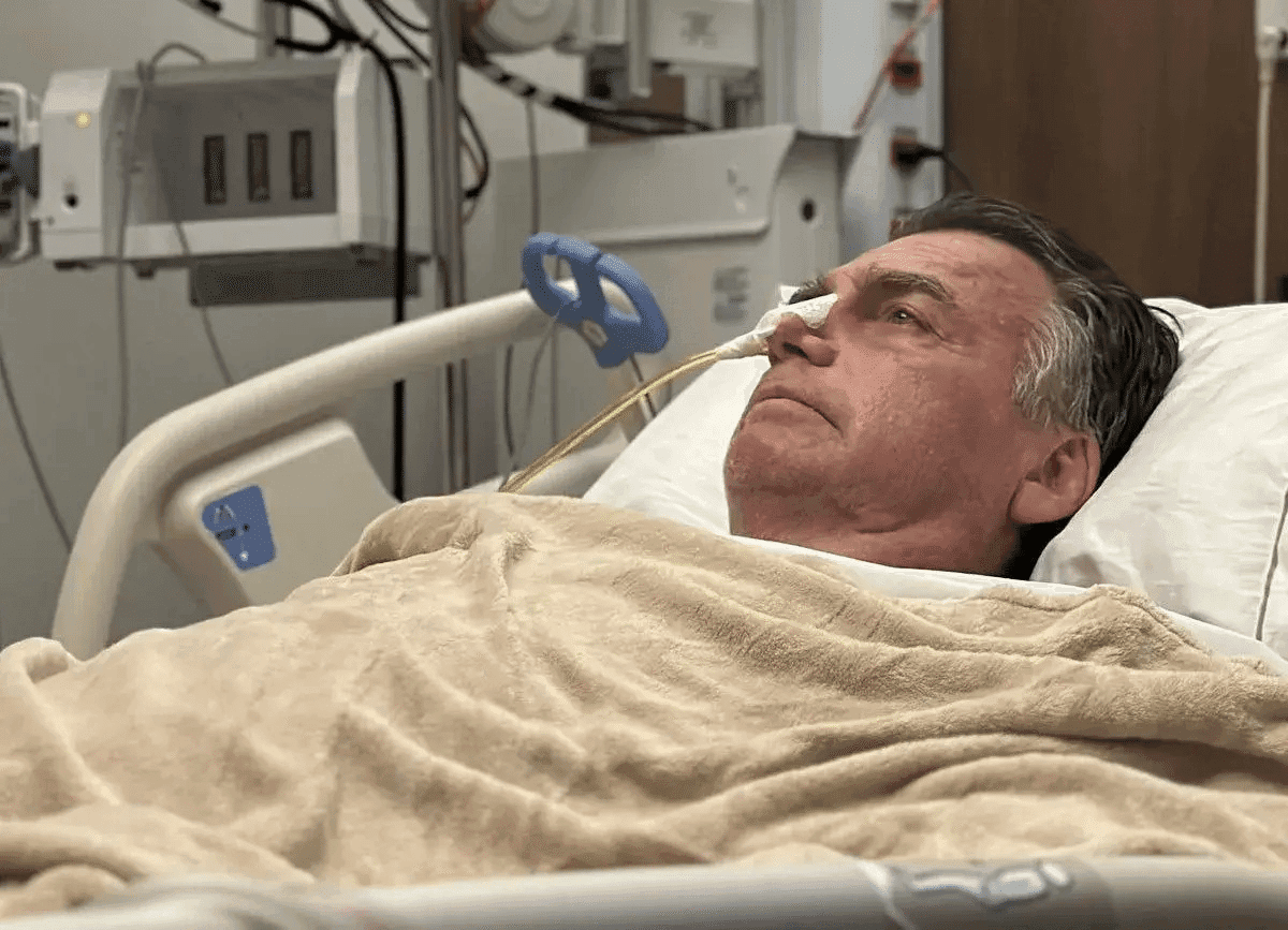 Bolsonaro apresenta melhora clínica, mas segue em UTI